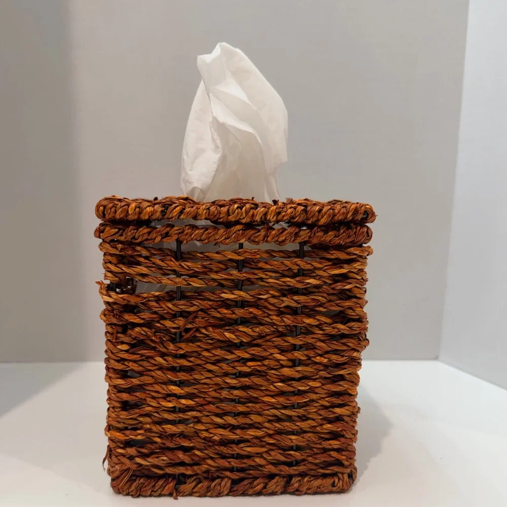 Rattan Brown Tissue Box Cover